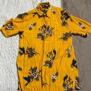Simons bird shirt